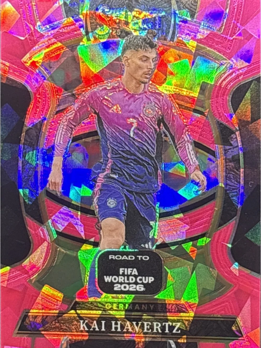Panini Select Kai Havertz Holographic Soccer Card - Pink Parallel Prizm